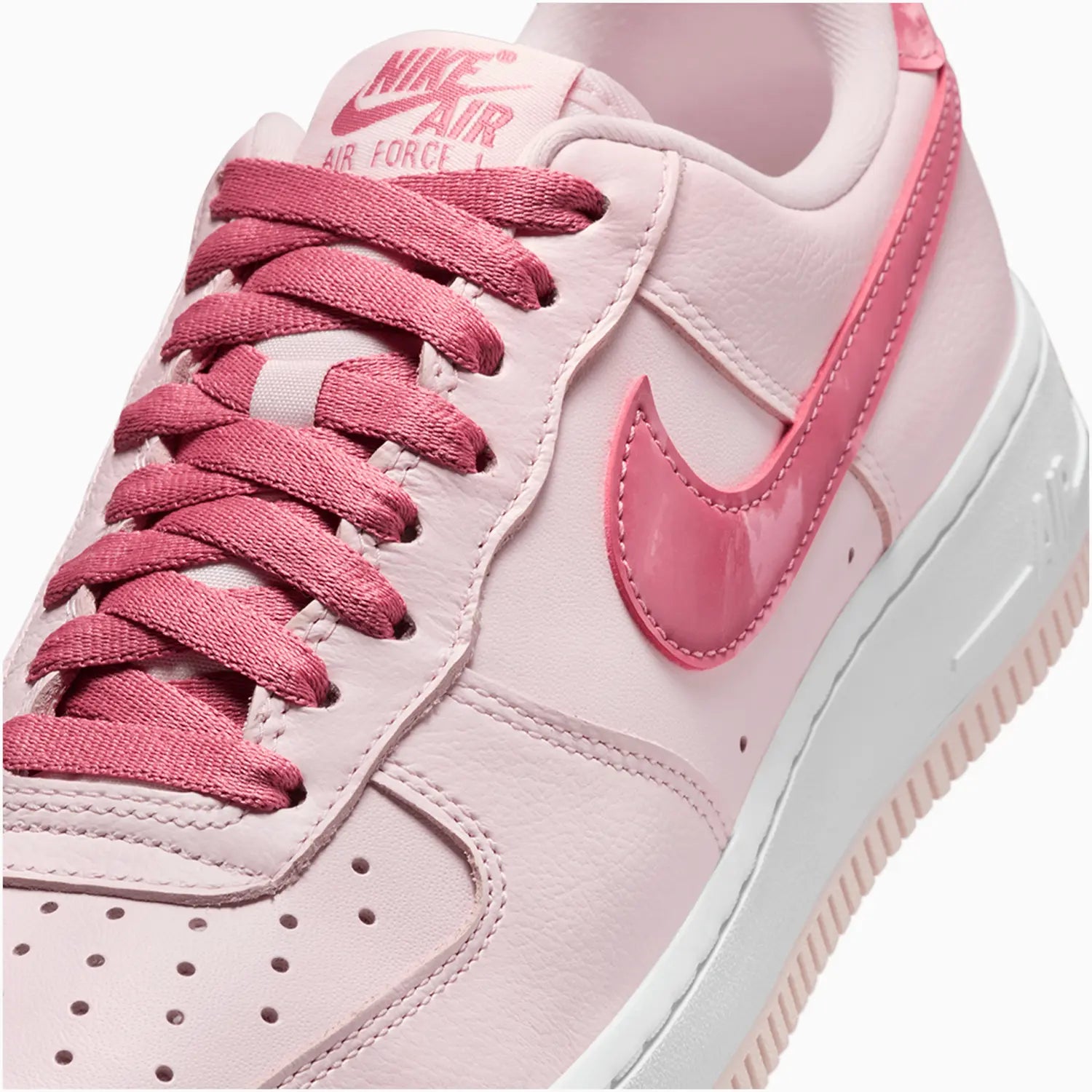 Nike Women's Air Force 1 '07 SE 