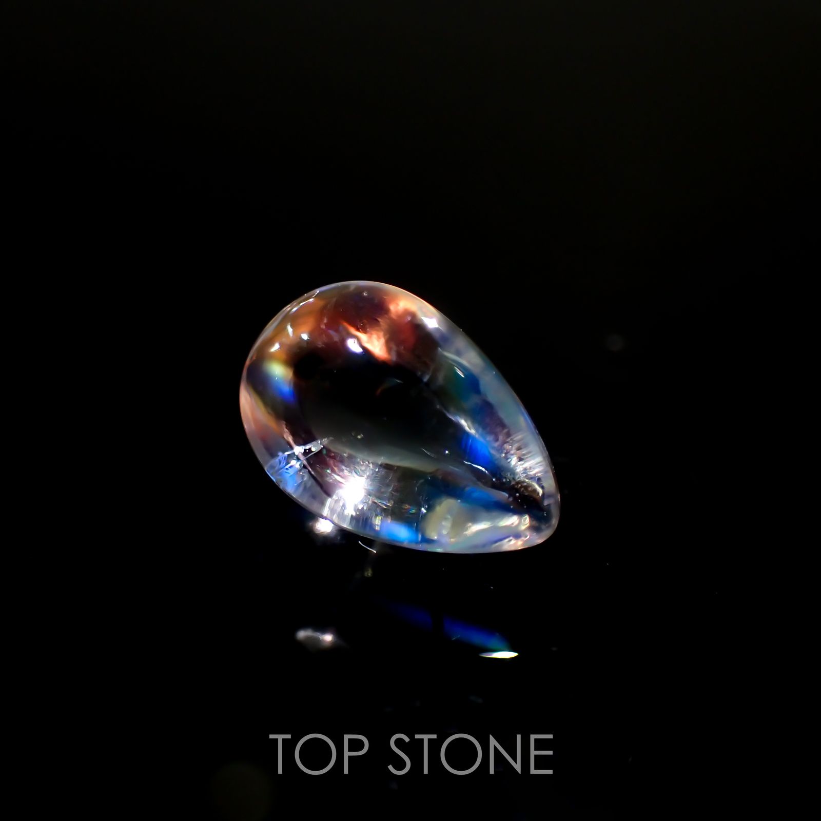 レインボームーンストーン(宝石名ラブラドライト) マダガスカル産