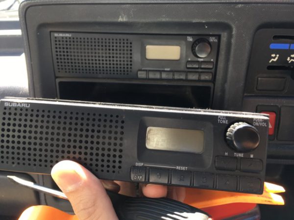 サンバー TT2 ラジオがならない修理とその費用 - MHO ENGINEERING