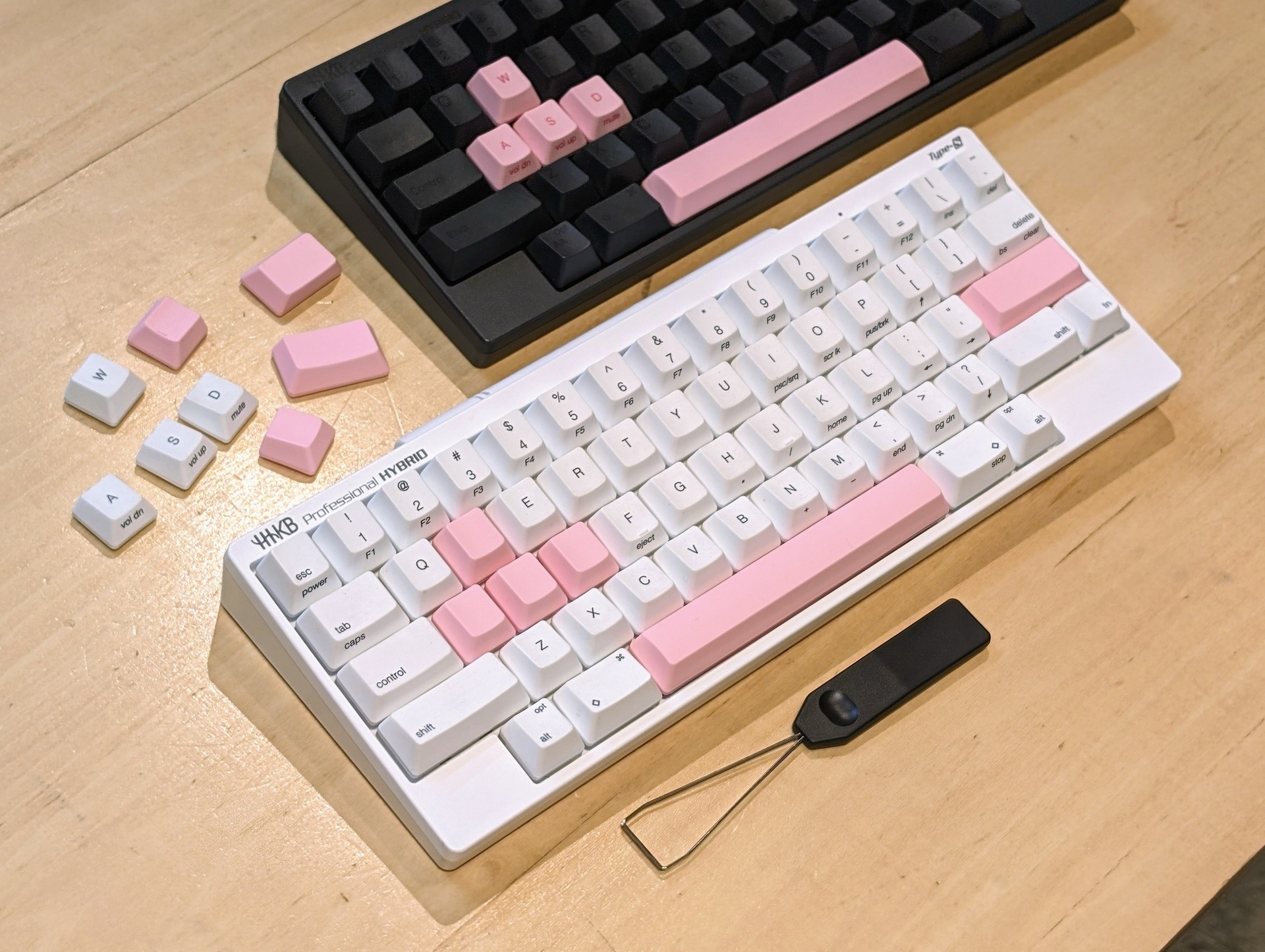 HHKB Studio(墨・雪)と無刻印キートップが特別価格で期間限定セット