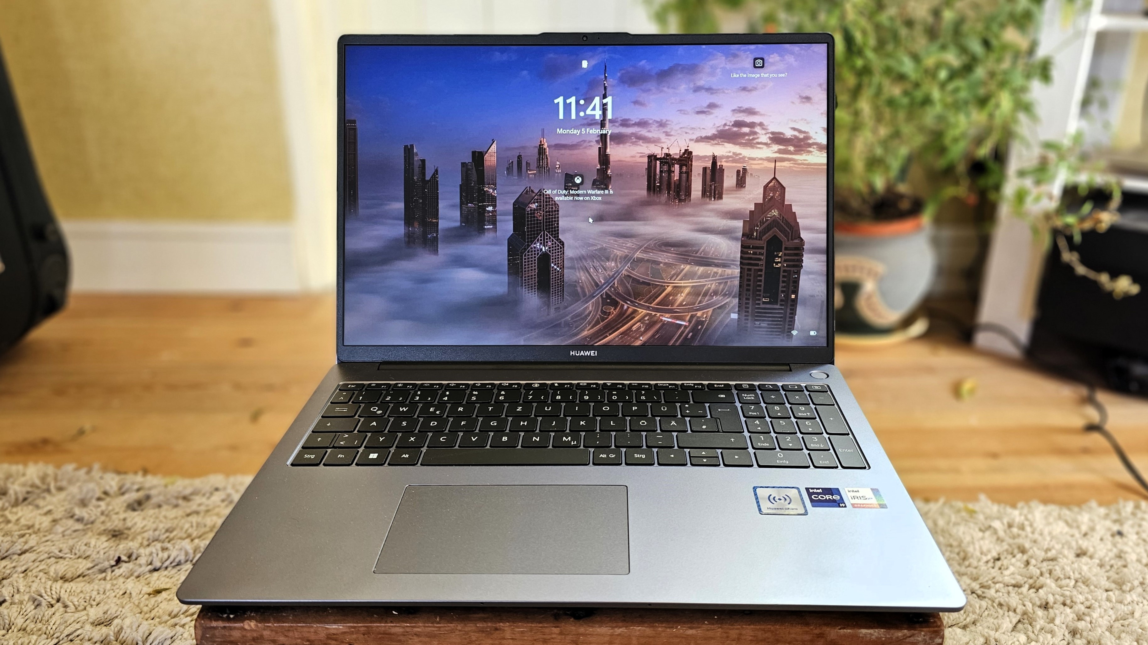 Huawei MateBook D 16 (2024) Review: Big Screen, Small Price - Tech