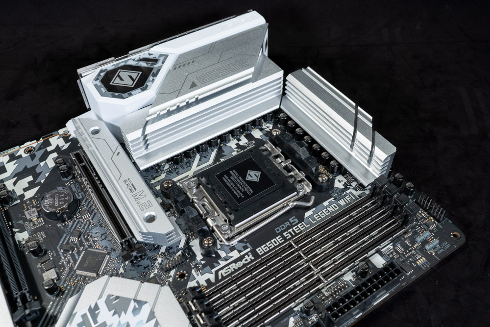 ASRock B650E Steel Legend WiFi Review - Board Layout | TechPowerUp