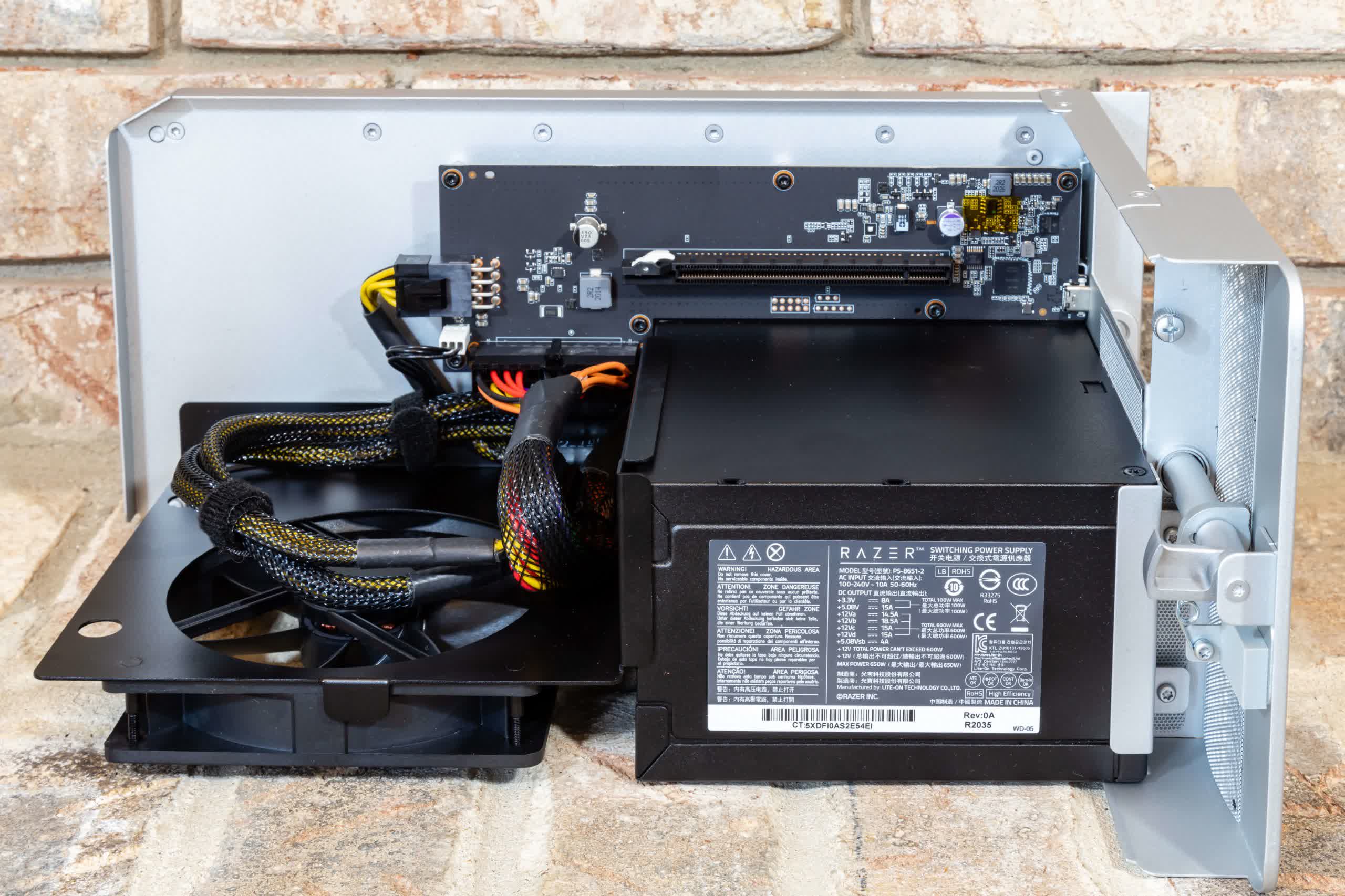 Razer Core X External GPU Review | TechSpot