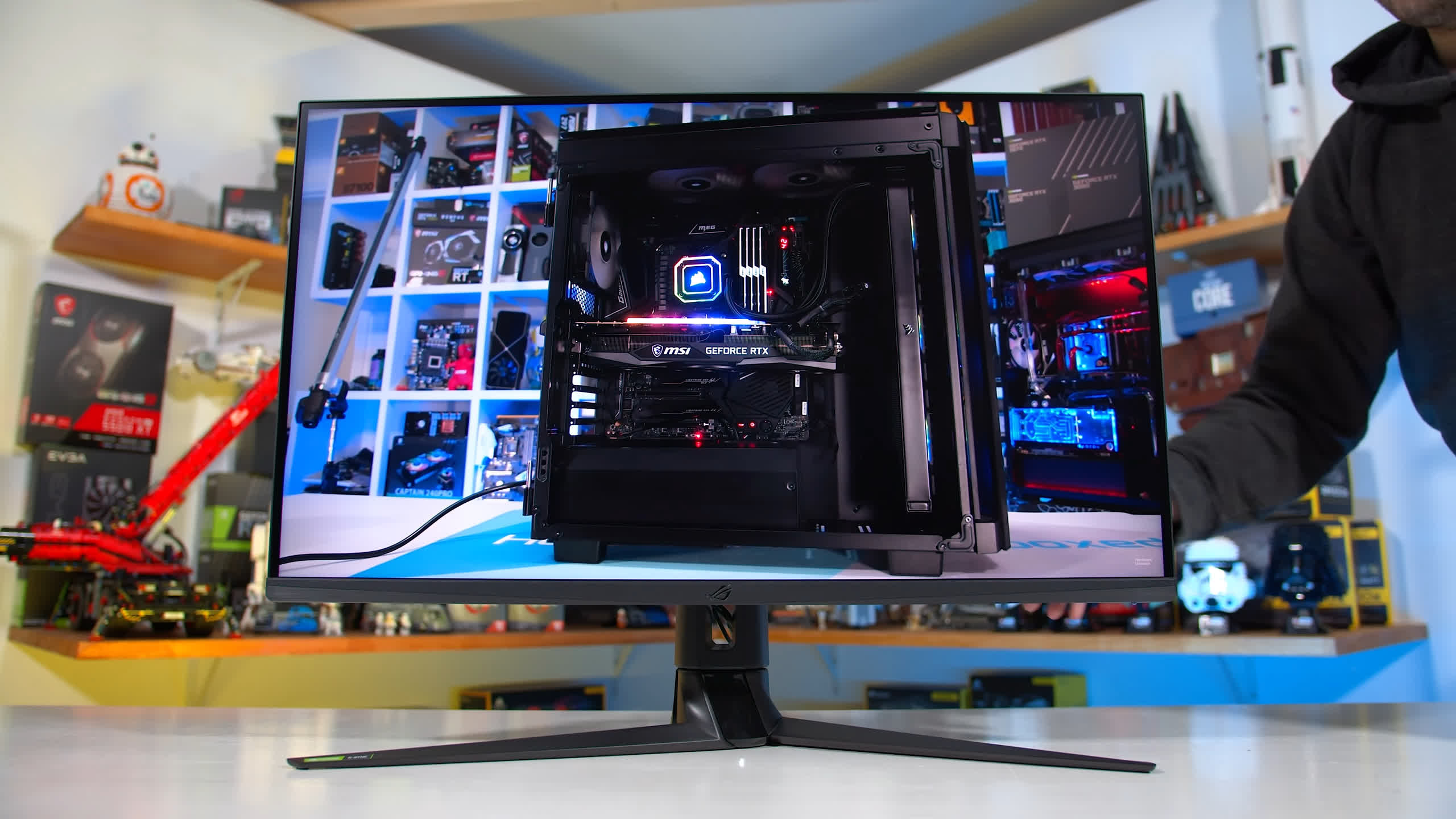 Asus ROG Swift PG32UQ 32