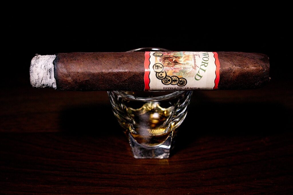 A.J. フェルナンデス ニューワールド オスクーロ ナベガンテ ロブスト