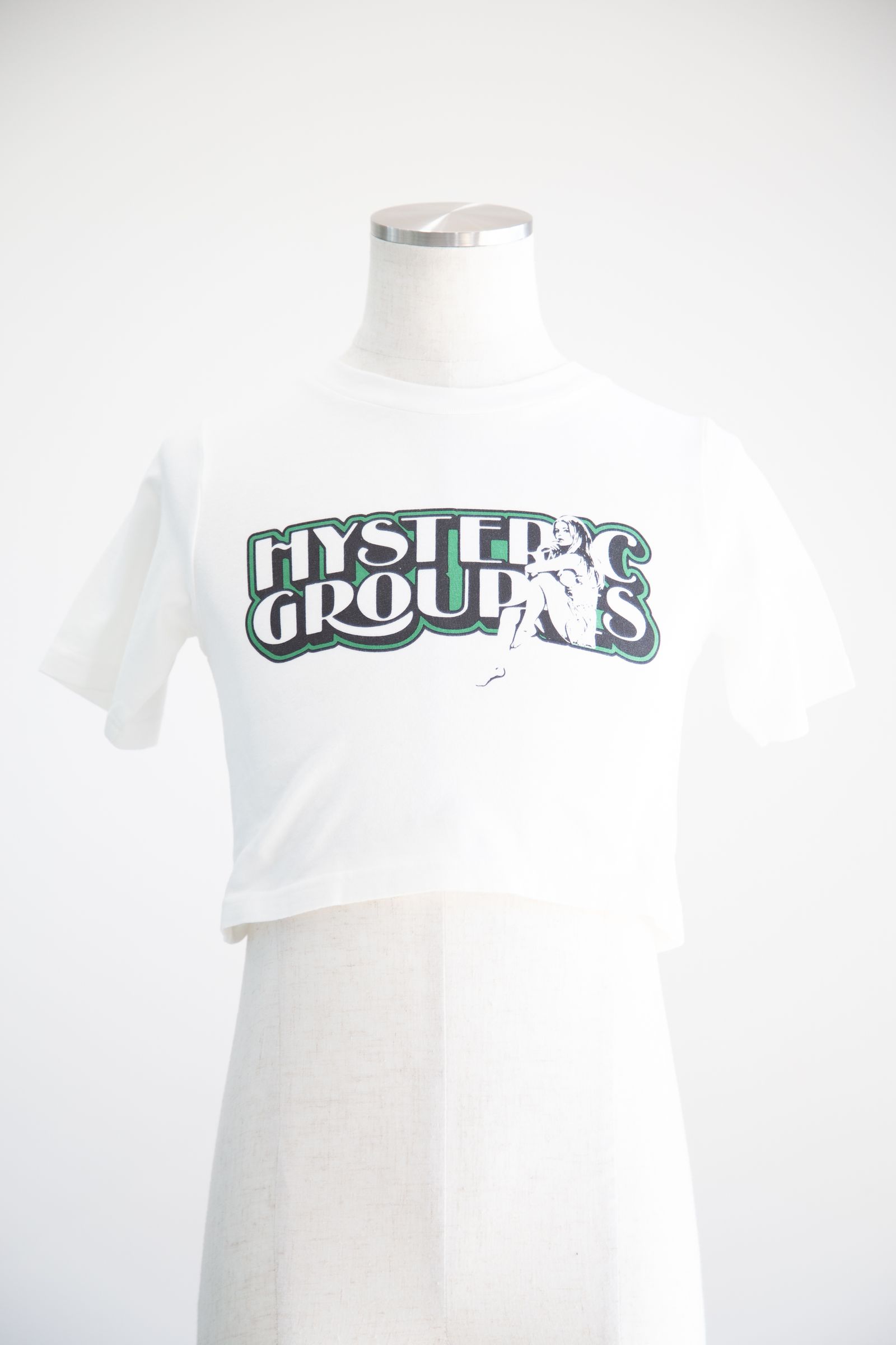 HYSTERIC GLAMOUR - HYSTERIC GROUPIES ショート丈Tシャツ / ホワイト