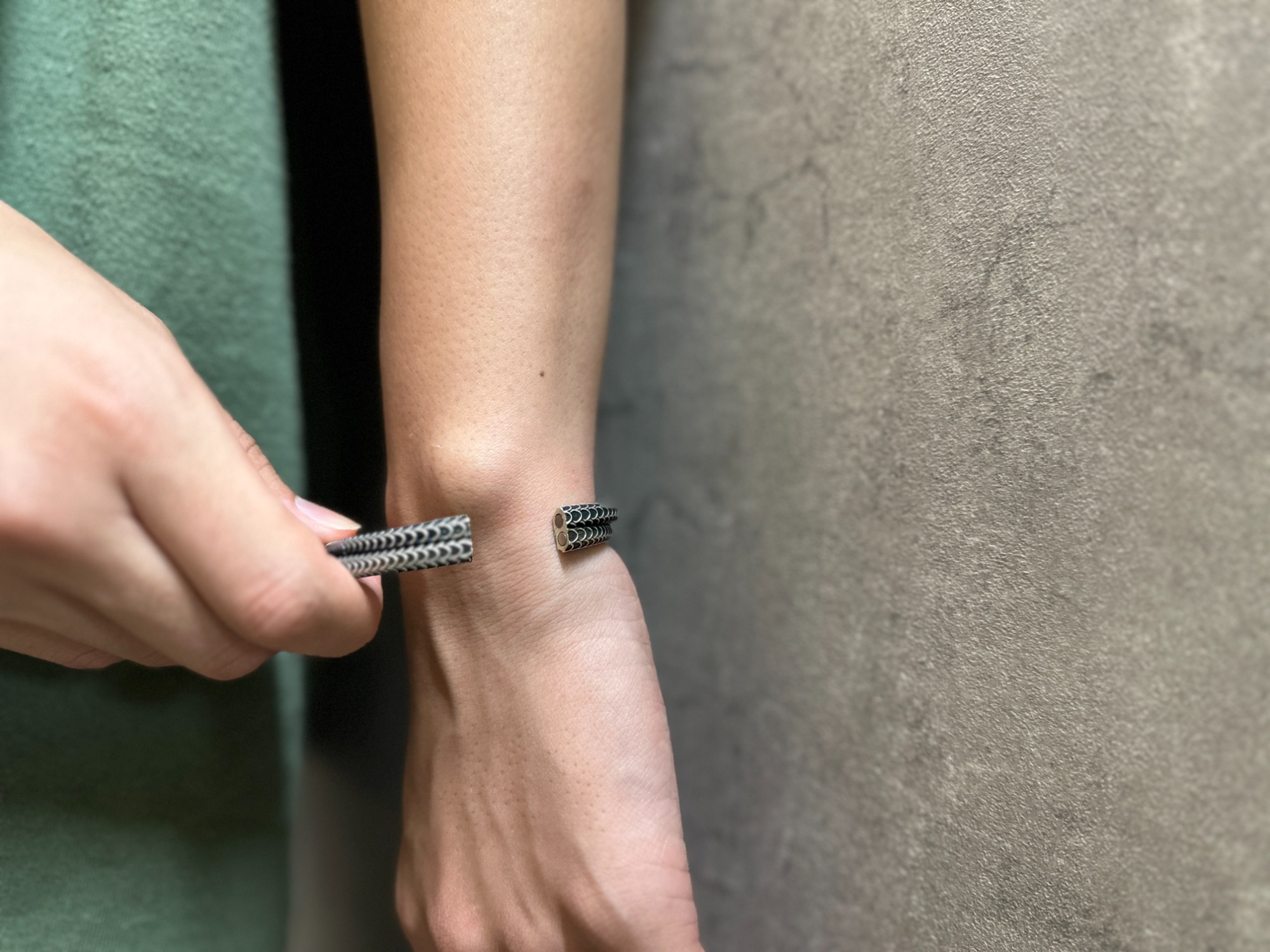 GUCCI/グッチ】からガーデンシルバースネークブレスレットが買取入荷