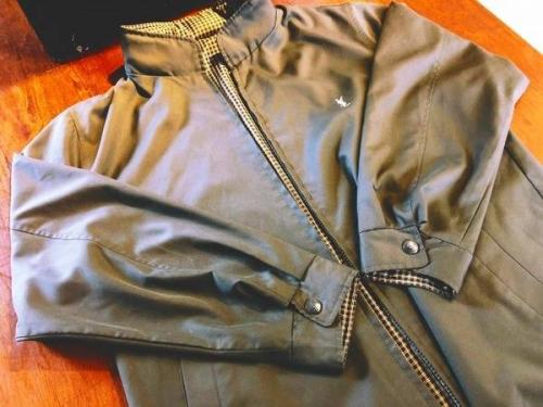 1枚あればそれで十分。。。Yves Saint Laurent スウィングトップ入荷