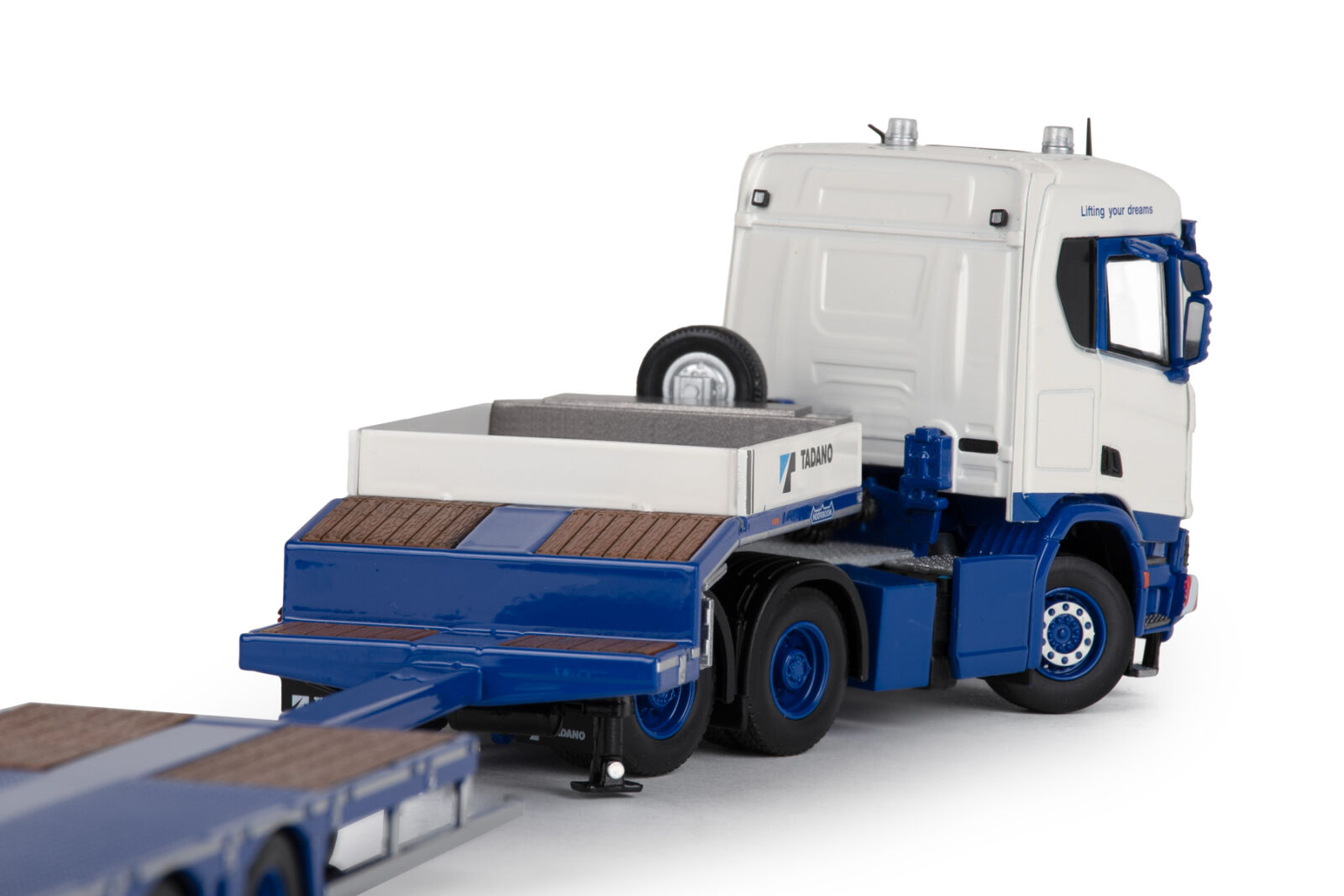 Tadano Scania XT with Nooteboom 4-axle semi low loader | TADANO