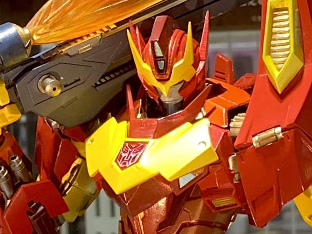 FLAME TOYS 2022年12月發售: 鉄機巧《TRANSFORMERS》Rodimus Prime