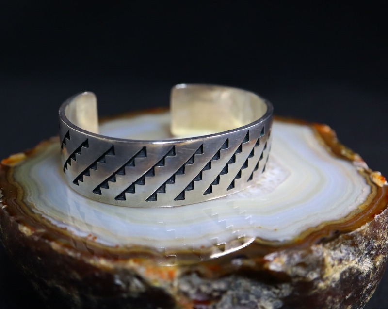 INDIAN JEWELRY LEATHER ARTS&CRAFTS Tah'bah TRADERS / 【Hopi Crafts