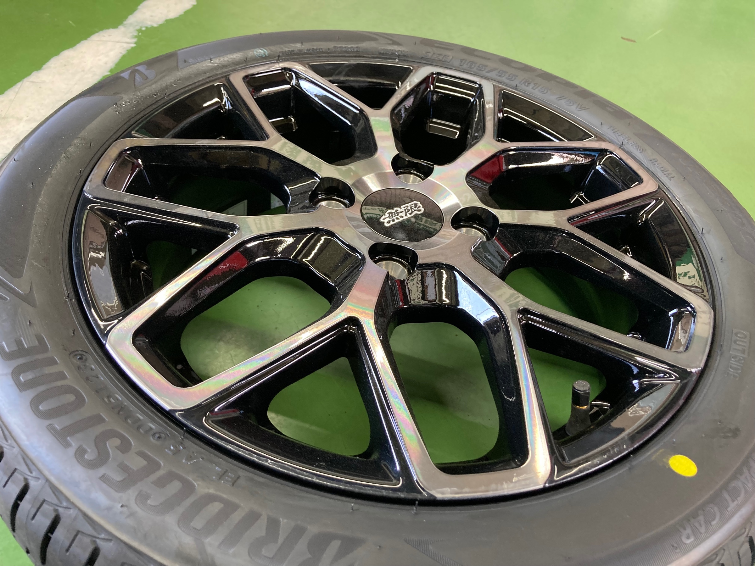 ホンダ・N-BOXカスタム・JF3】無限ホイール＆ブリヂストン エコピアの