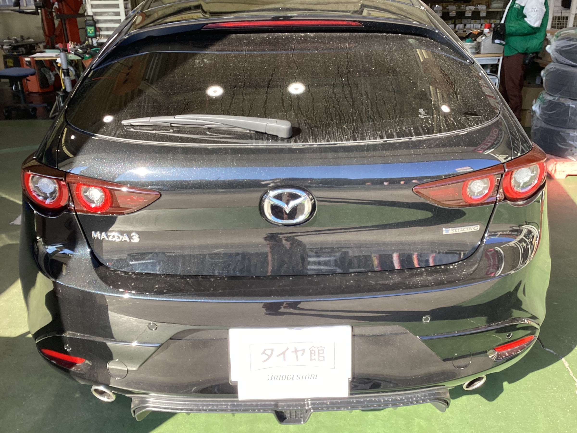 マツダ MAZDA3 ブリザックVRX3ホイールセット取り付け | 店舗おススメ