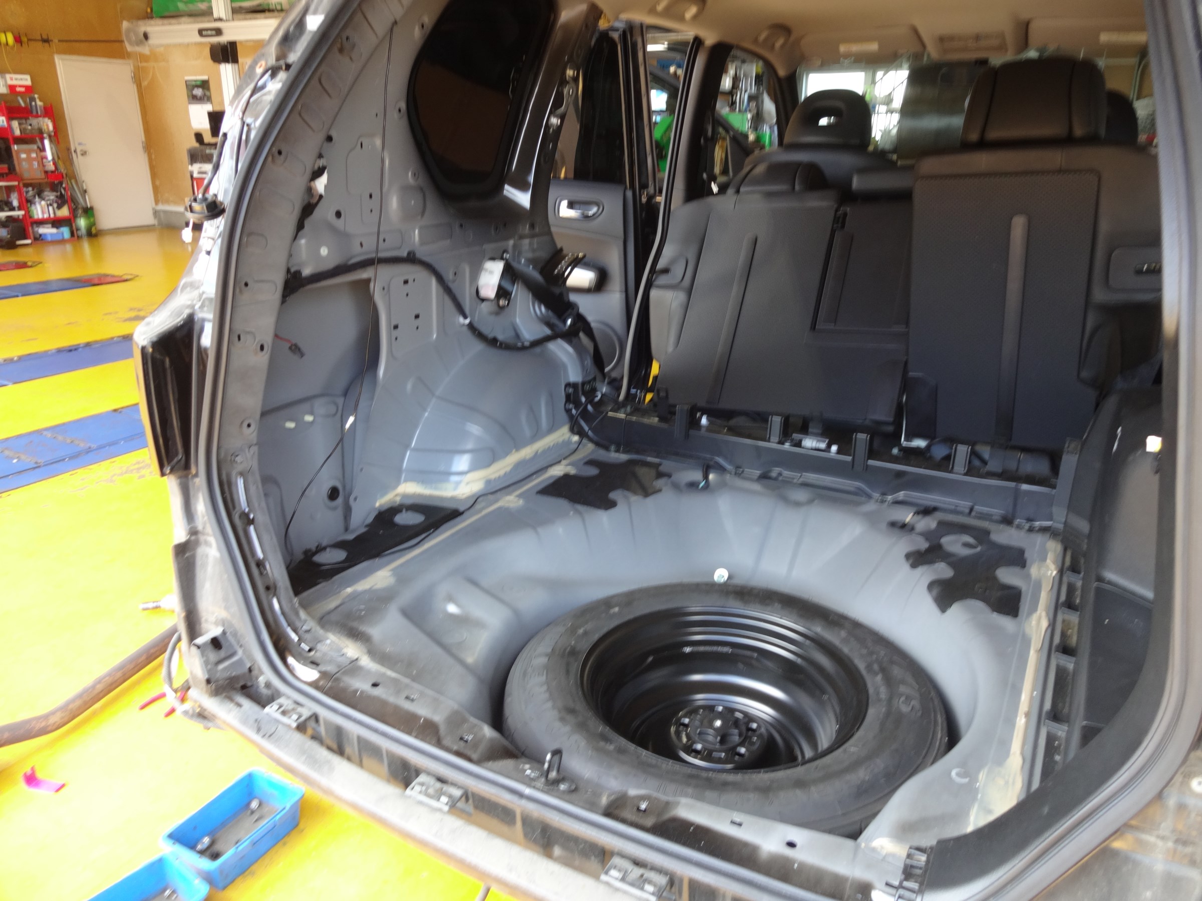 T31エクストレイル ヒッチメンバー取付 | 店舗おススメ情報 | タイヤ