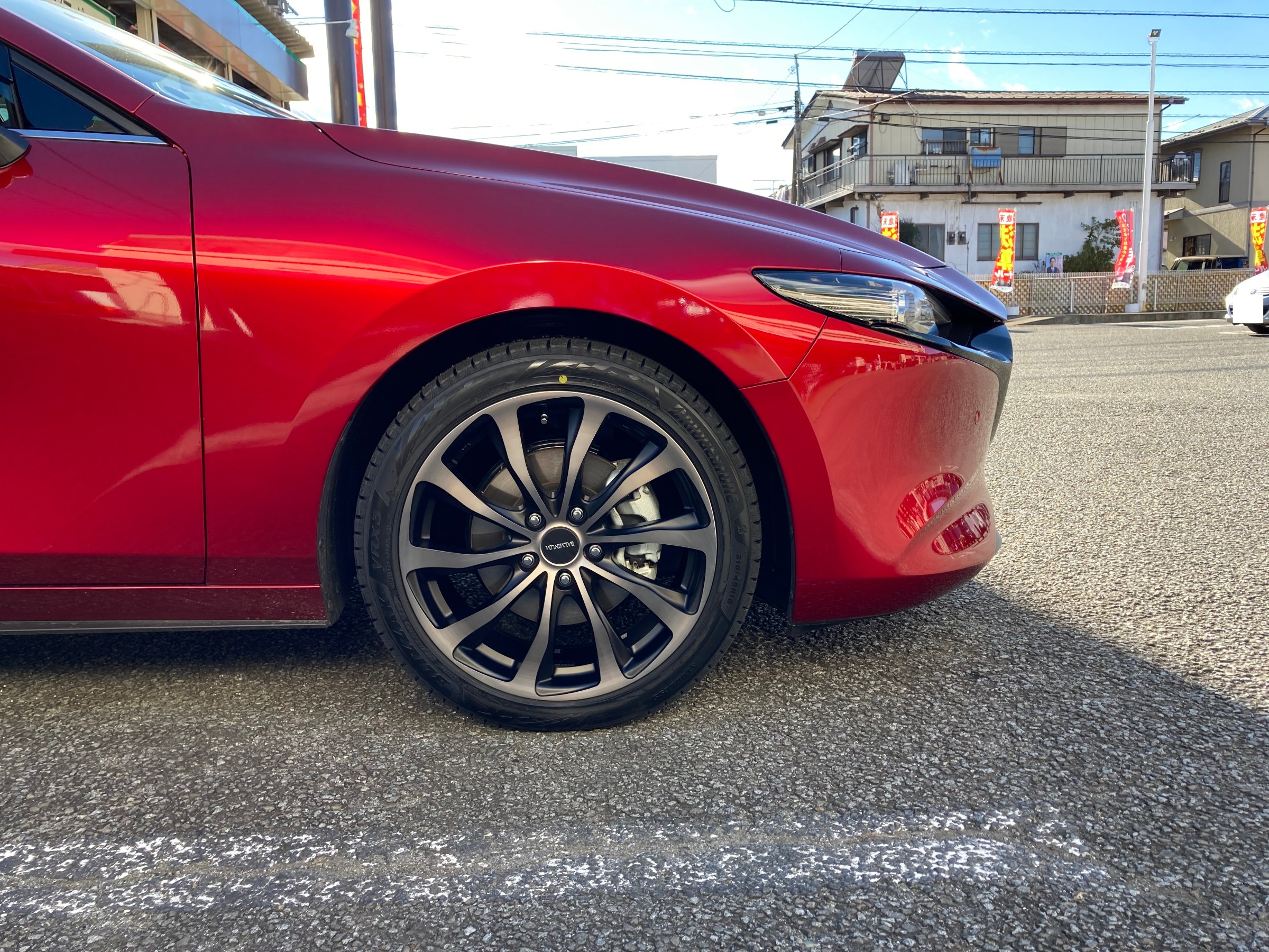 MAZDA3にブリザックVRX3とバルミナT10 マットポリッシュ装着 | 店舗お