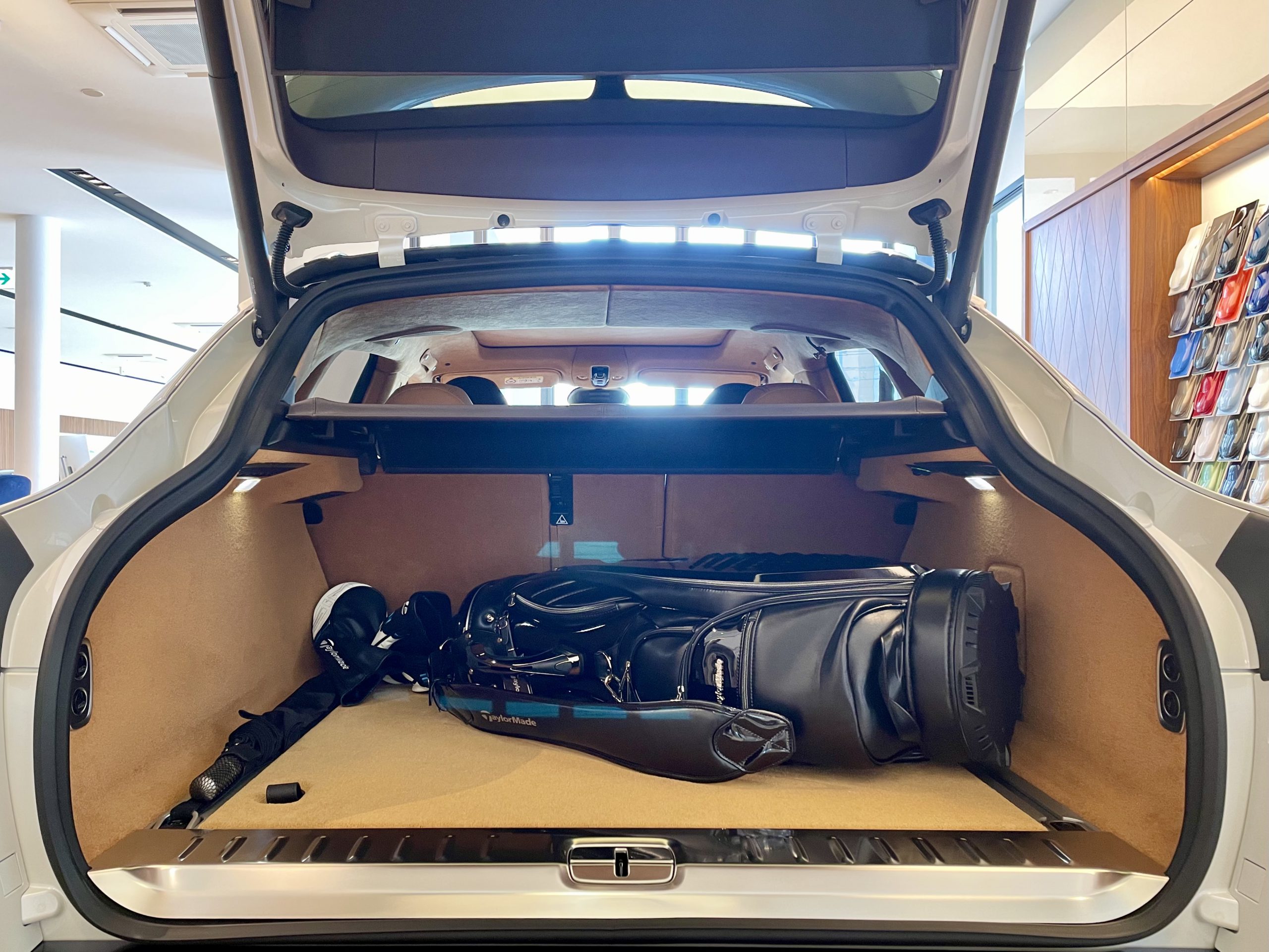 Aston Martin × Golf｜アストンマーティン仙台