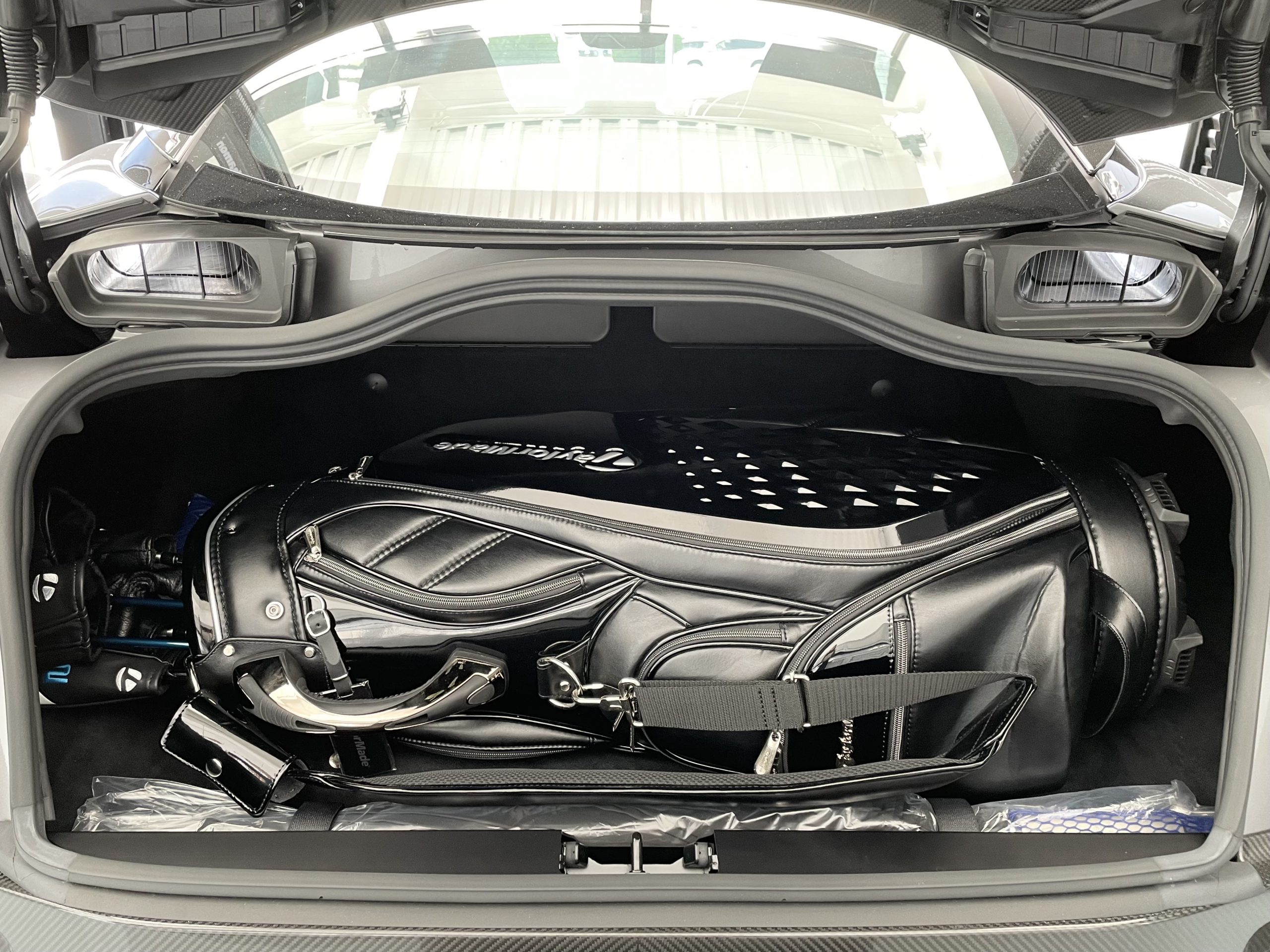 Aston Martin × Golf｜アストンマーティン仙台