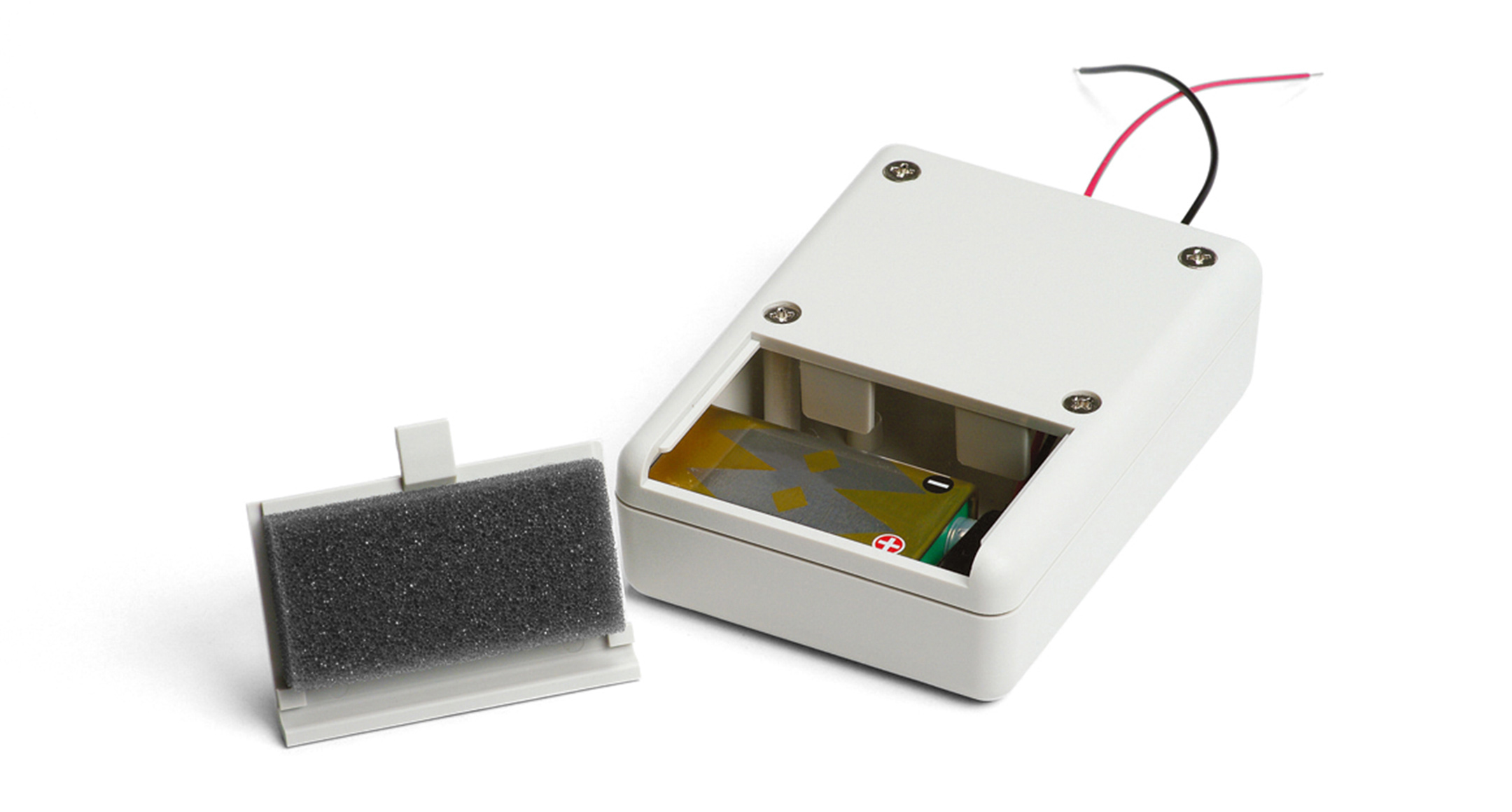 難燃性電池押さえスポンジ SCMシリーズ | 製品情報 | タカチ電機工業