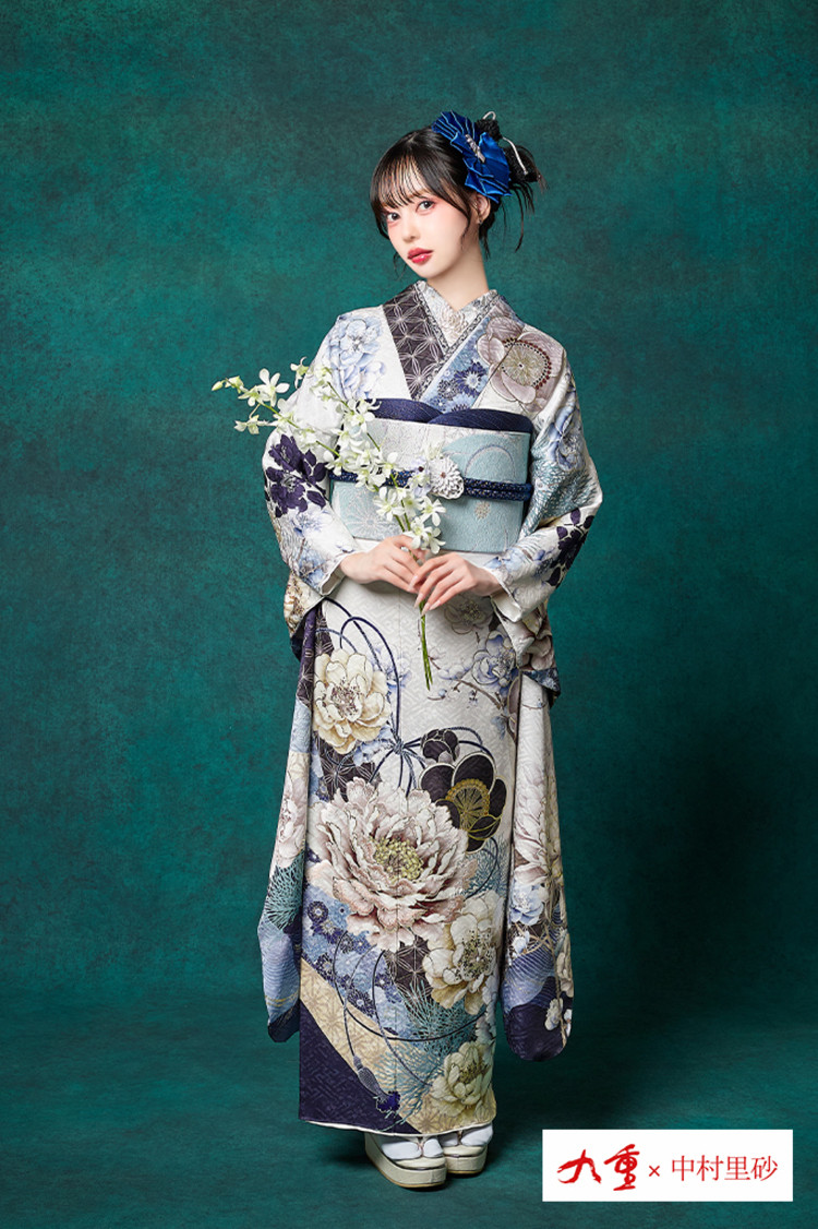 華徒然×吉木千沙都 黒/白/モノトーン 牡丹柄/乱菊柄/柄多め かっこいい