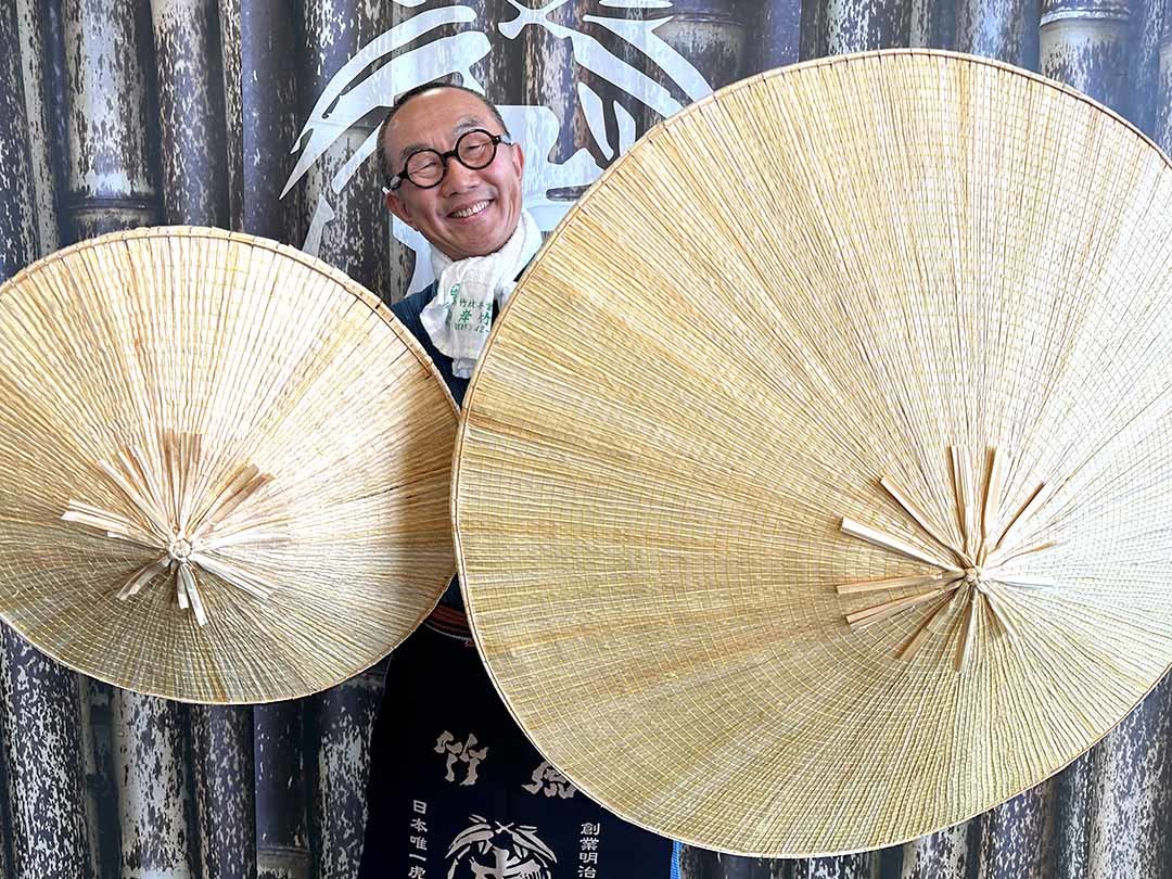 驚愕の特大菅笠 - 竹虎四代目がゆく！