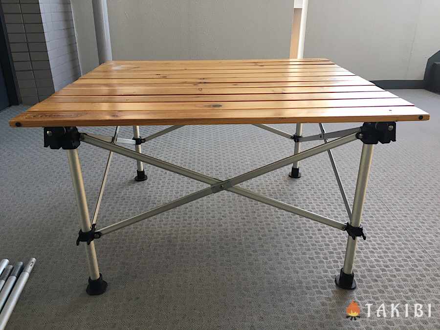 Coleman（コールマン）のナチュラルウッドロールテーブル65は