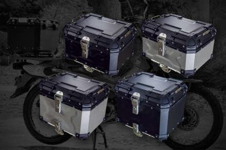 キャンプとの親和性も高いHARD WORXアルミトップケース - バイク