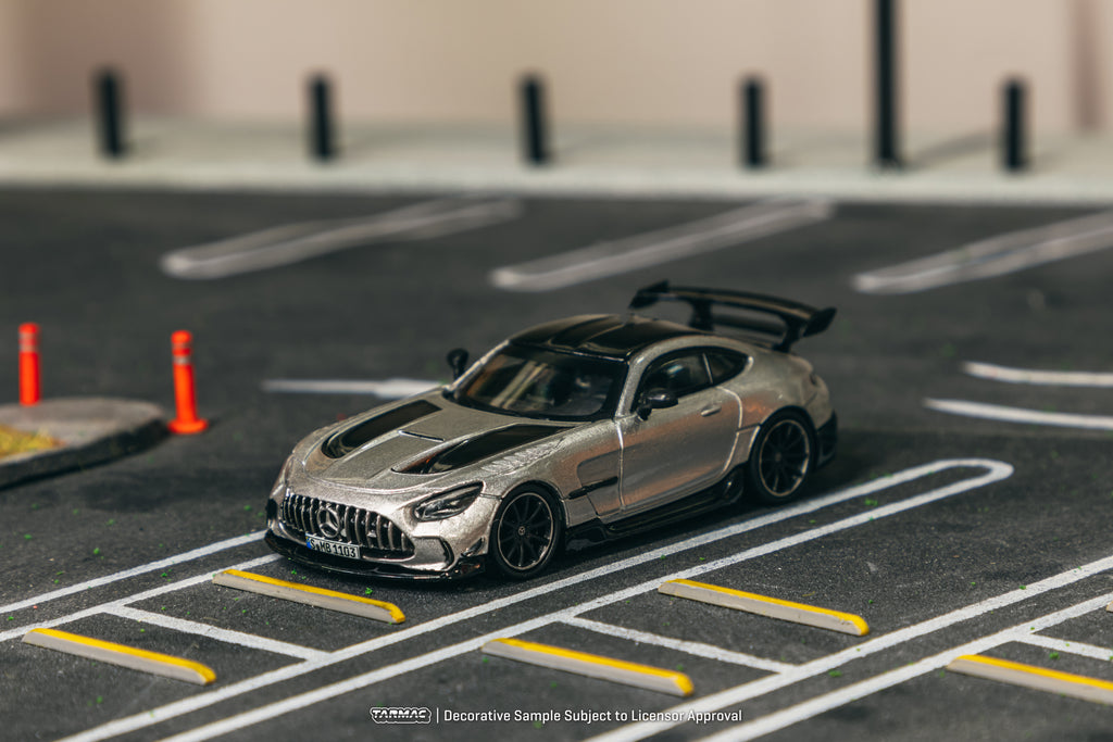 Tarmac Works 1/64 Mercedes-Benz AMG GT Black Series Silver Metallic -