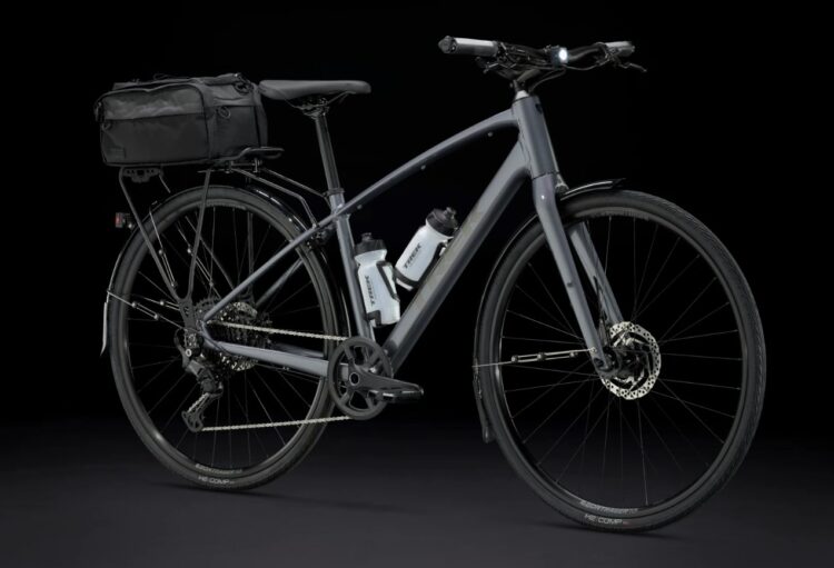 ベストセラークロスバイクがモデルチェンジ。新『FX 3』 アース