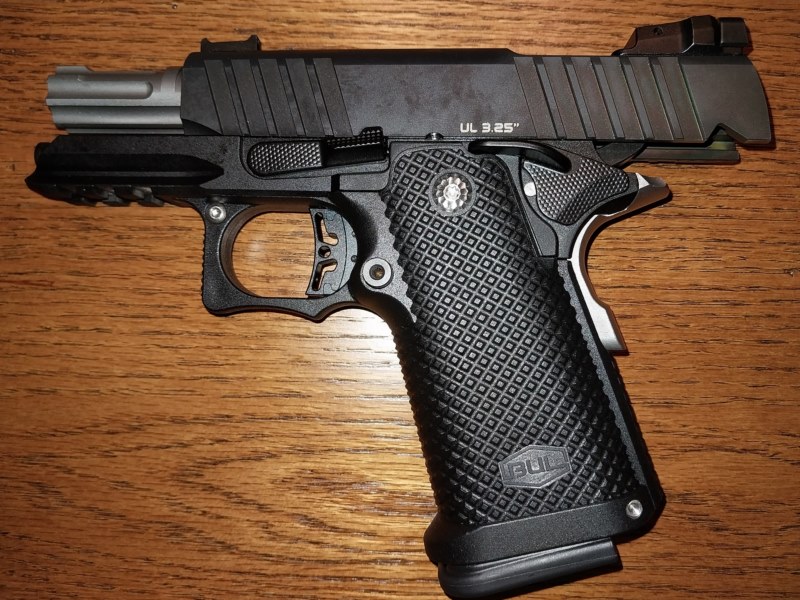 Something differentBUL Armory SAS II Ultra Light 3.25