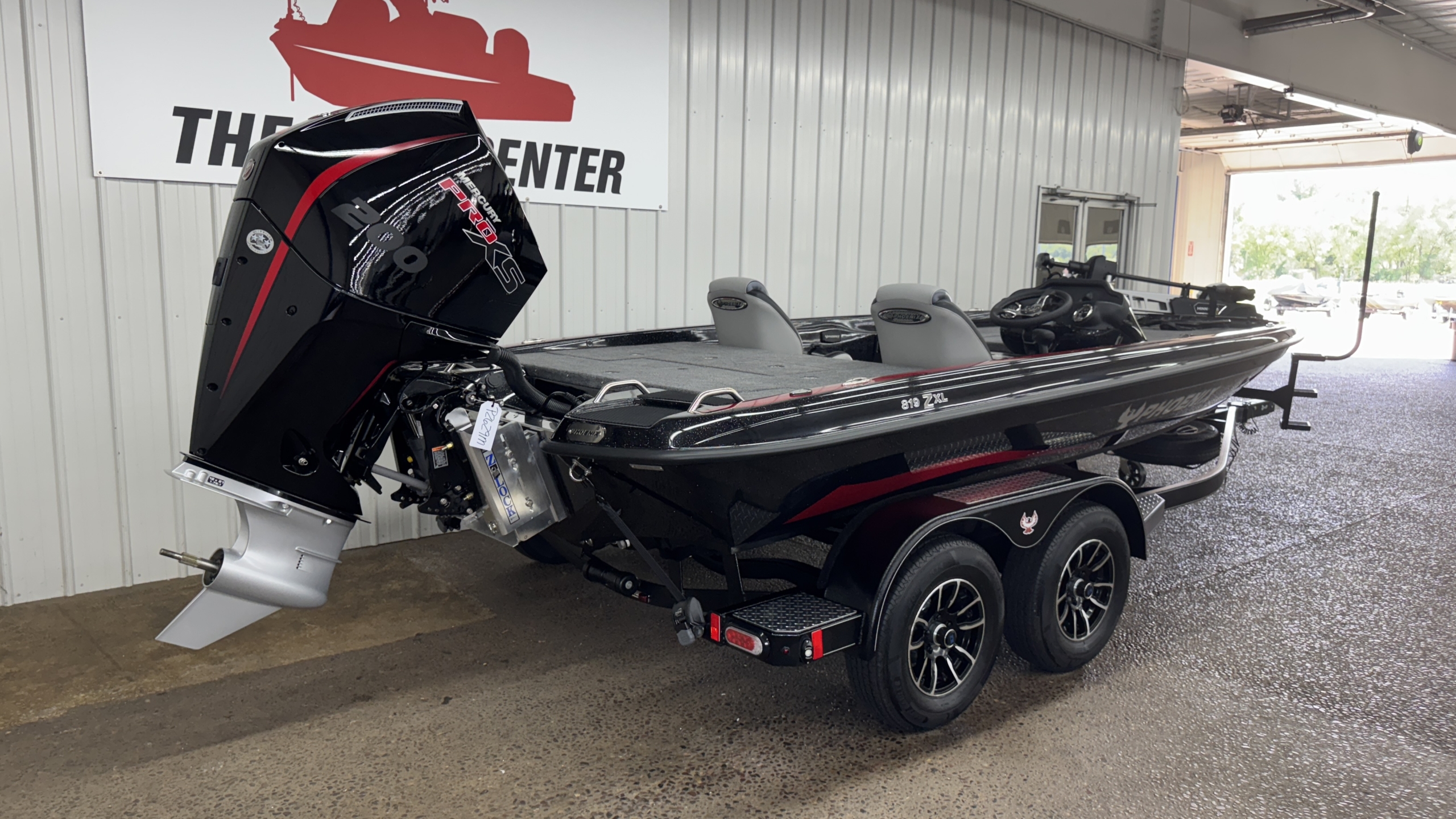 2026 PHOENIX 819 ZXL | The Boat Center