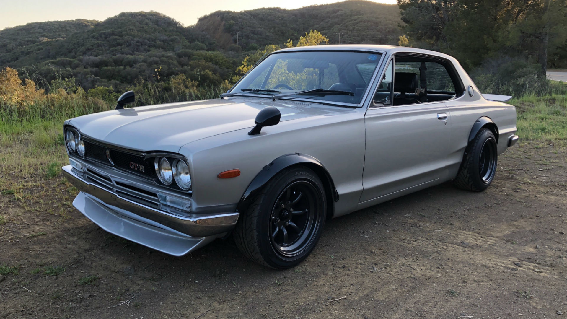 This 1972 Nissan Skyline 2000 GT Is a Great GT-R Imitator