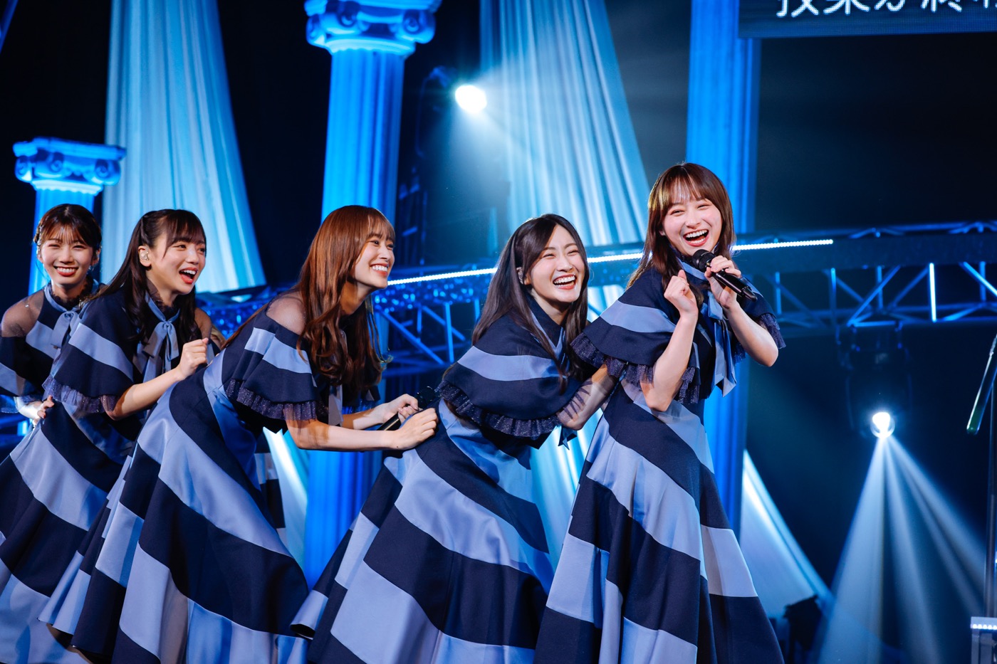 ライブレポート】日向坂46、影山優佳の卒業セレモニーで笑顔と涙