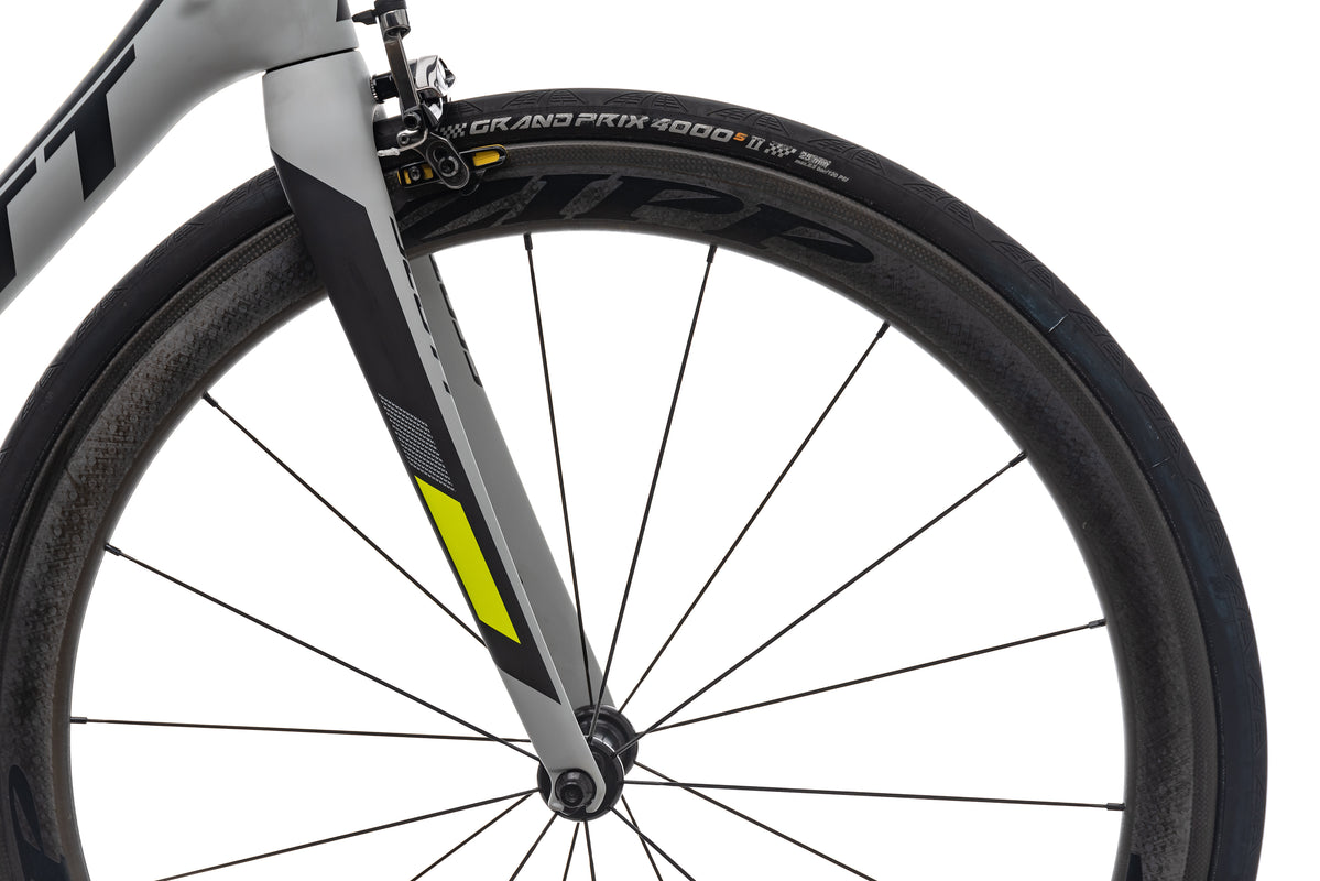 Scott Addict 10 Road Bike - 2017, LARGE | The Pro's Closet