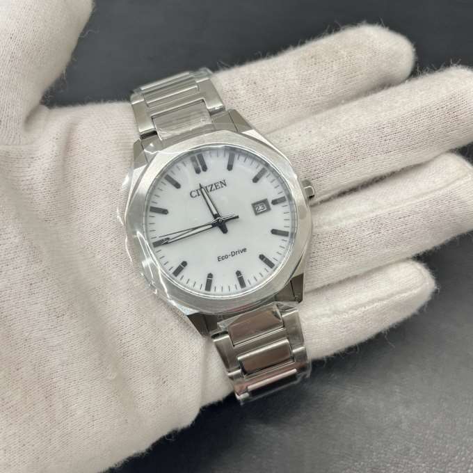 CITIZEN】ビジネスシーンで映える◎ラグジュアリー×スポーティな高