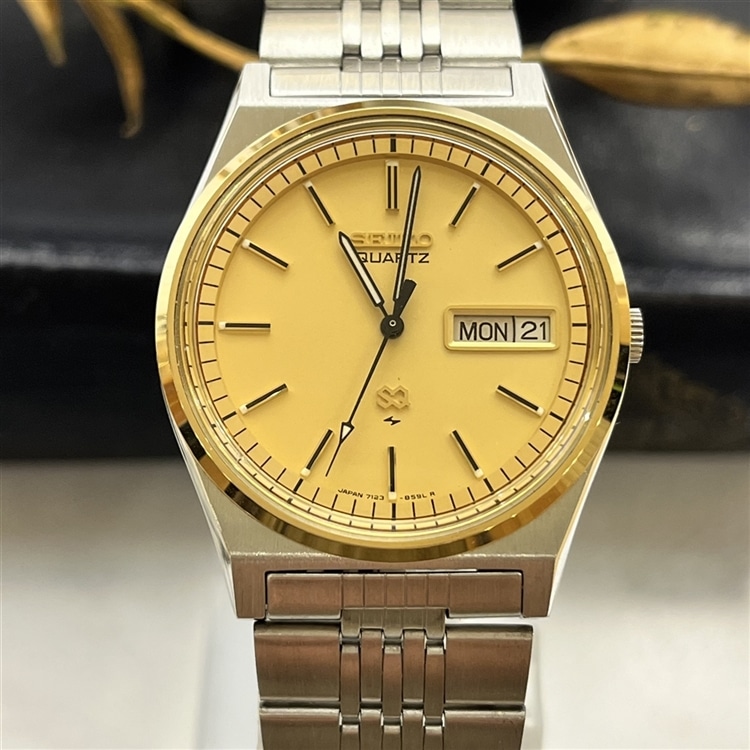 ジャンクスルクア店】ヴィンテージ感がおしゃれな『SEIKO DEAD STOCK