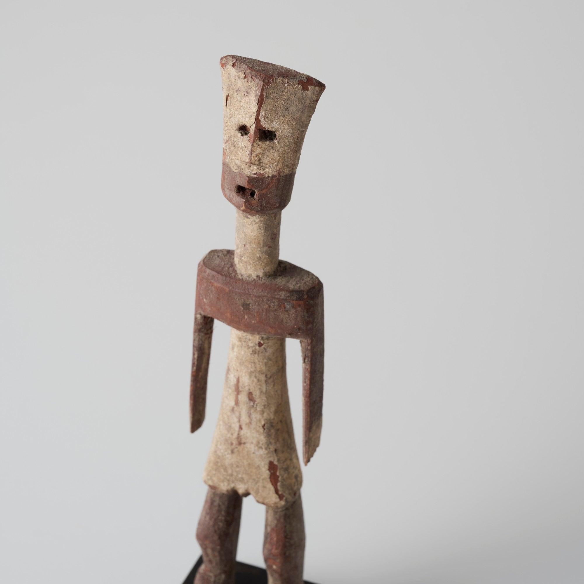 アフリカンヴィンテージ | 魔除け木彫り像 001 | アダン族 – tiflo