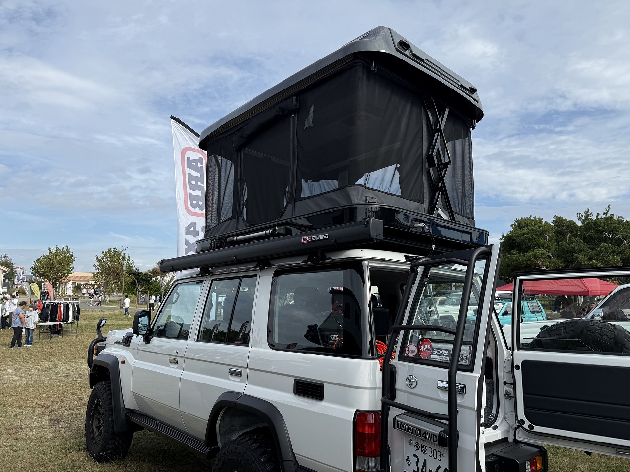 ARB ルーフトップテント -アルティチュード - / タイガーオート