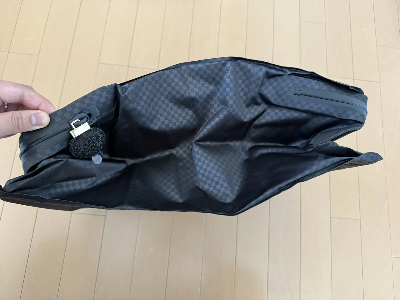 YOYOVAC トラベル圧縮袋』レビュー、わずか1分で高効率圧縮、大量の