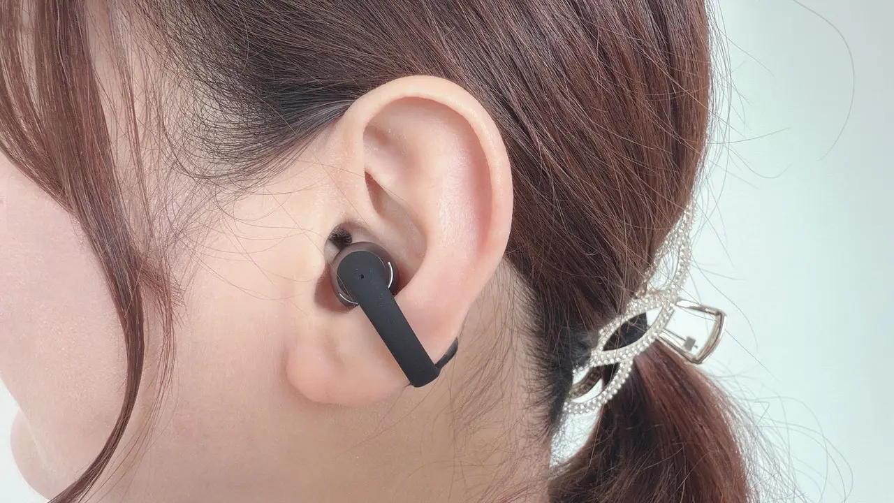 Shokz OpenDots ONE』レビュー、イヤーカフ型イヤホンの最高峰、装着感