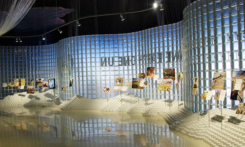 ガラスブロック クリアシリーズ 190mm角×80mm厚 Tangerine skin-A