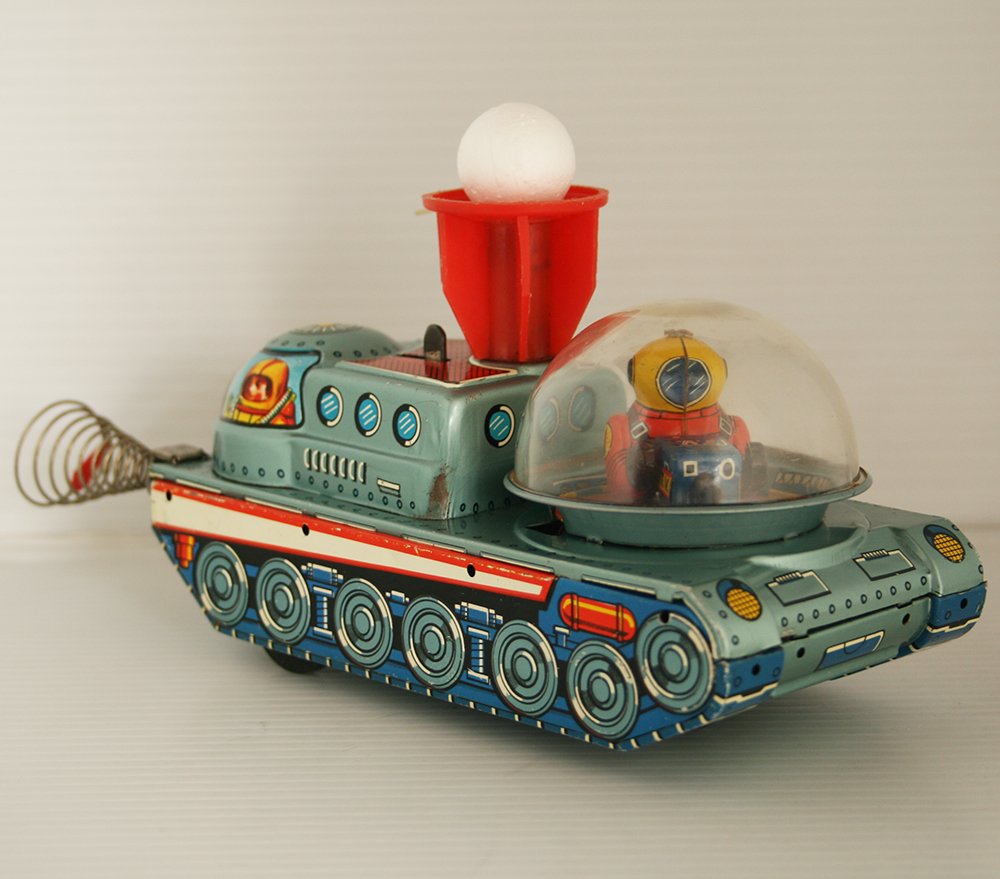 Yoshiya KO Japan 50's Orbit Explorer Tank Wind Up 8.75 inches (22