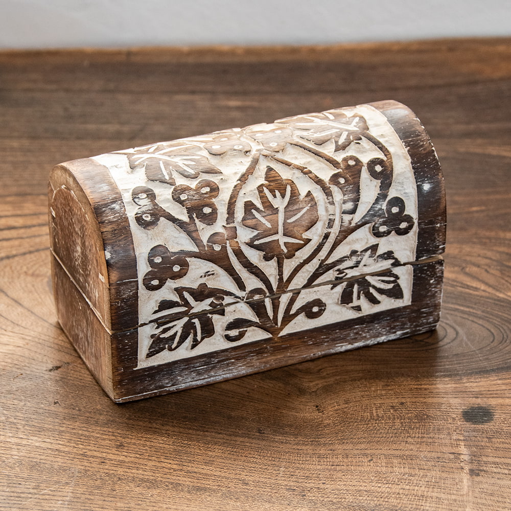 チェスト型の小物入れ 環境にやさしいマンゴーウッド製 9cm x 15.5cm