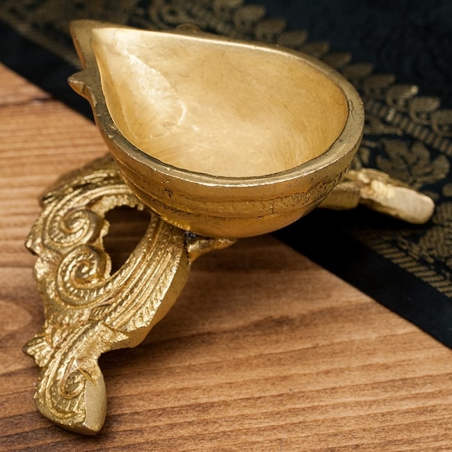 ブラスのオイルランプ - ポット型 の通販 - TIRAKITA.COM