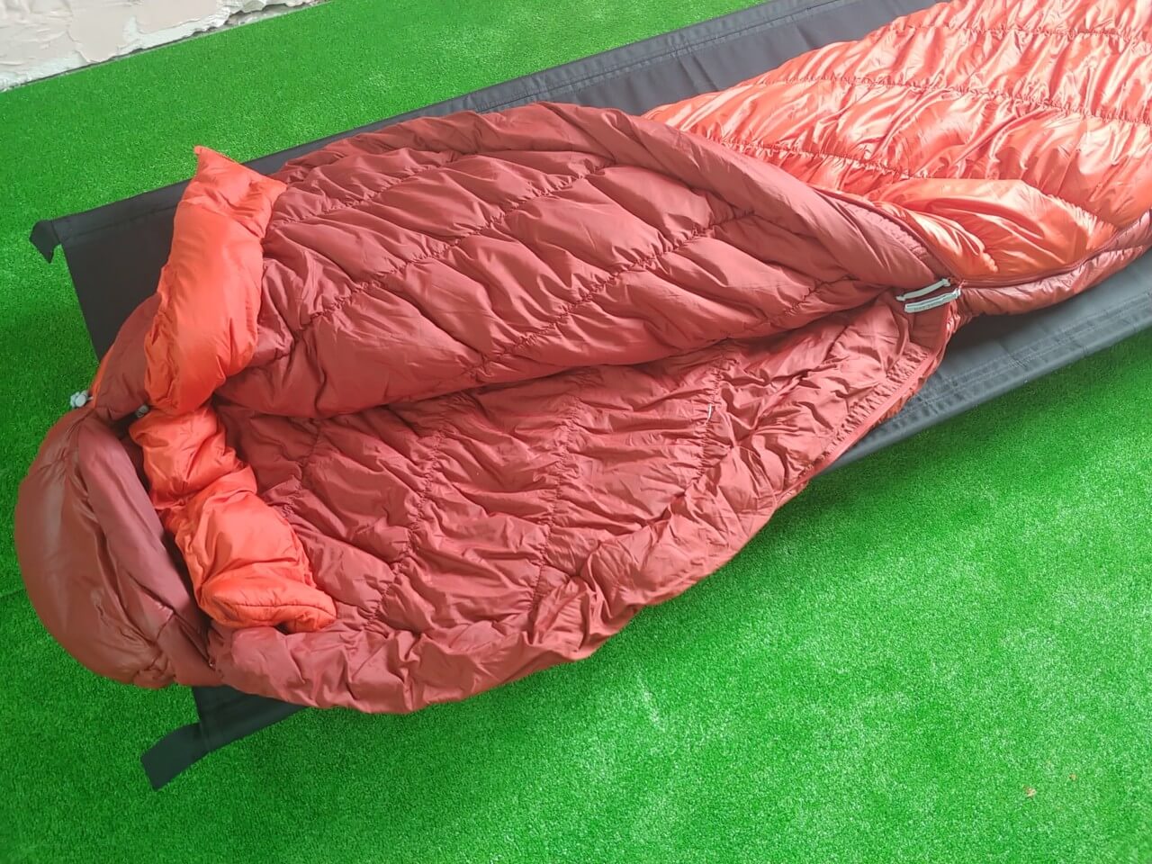 mont-bell Burrow Bag #0 赤 寝袋 mont-bell Burrow Bag #0 赤 寝袋