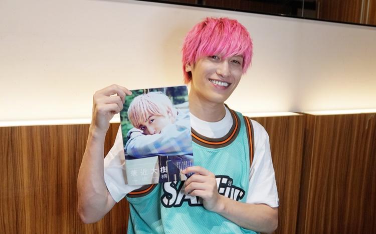 動画】EXIT兼近大樹が1st写真集で肉体美を披露「僕、自己顕示欲の