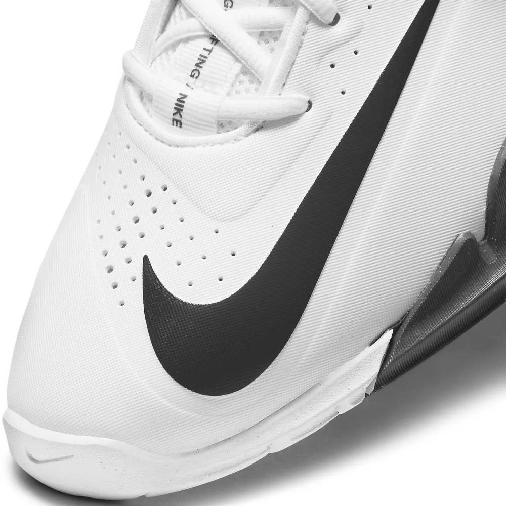 Nike Savaleos スニーカー 白 | Traininn
