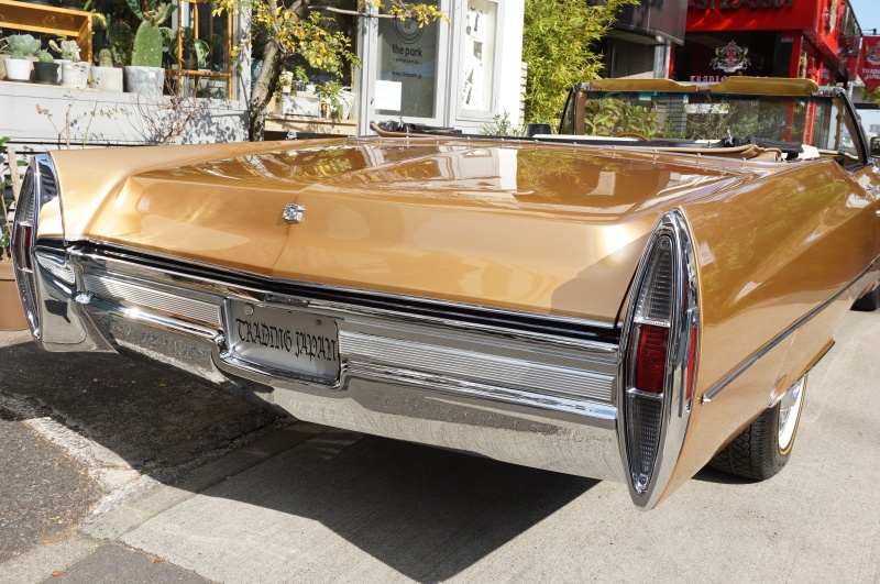 キャデラック デビル コンバーチブル稀少直立縦目2灯最終型内外装フル