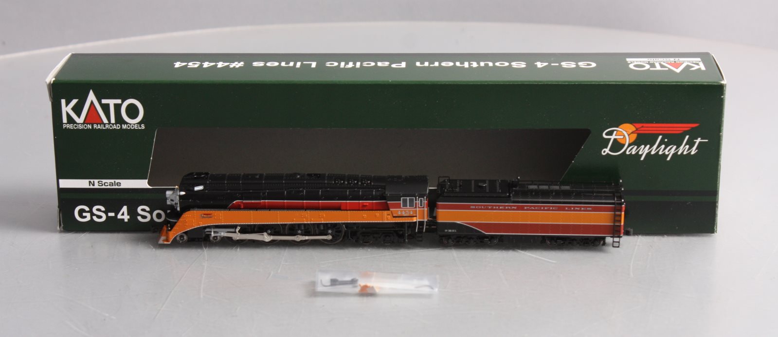 Kato 126-0310 N Southern Pacific Daylight GS-4 4-8-4 Steam