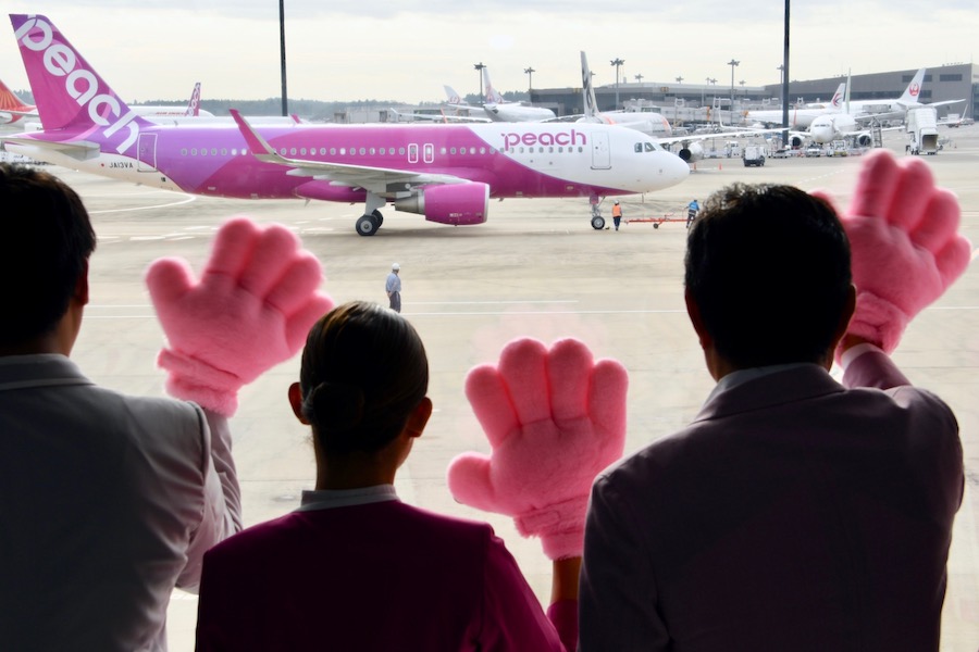ピーチ、成田3タミ使用開始 ピンク版ビッグハンドで初便見送り