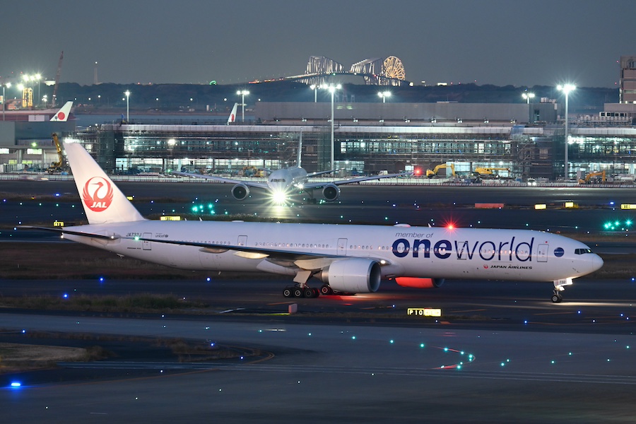 JAL ワンワールド塗装の777-300ERがラストフライト 退役4機目 JA732J